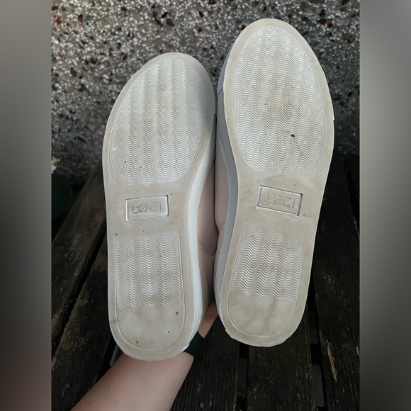 LOCI sz 41 vegan low-top casual sneakers, water resistant, made in Portugal, EUC - Picture 5 of 8